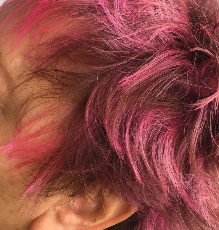 La strada da percorrere è ancora lunga. Nessuna meta in particolare, se non dove nidificano i sogni.